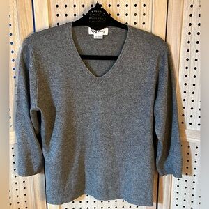 Loiz ~ Cashmere / Silk Sweater